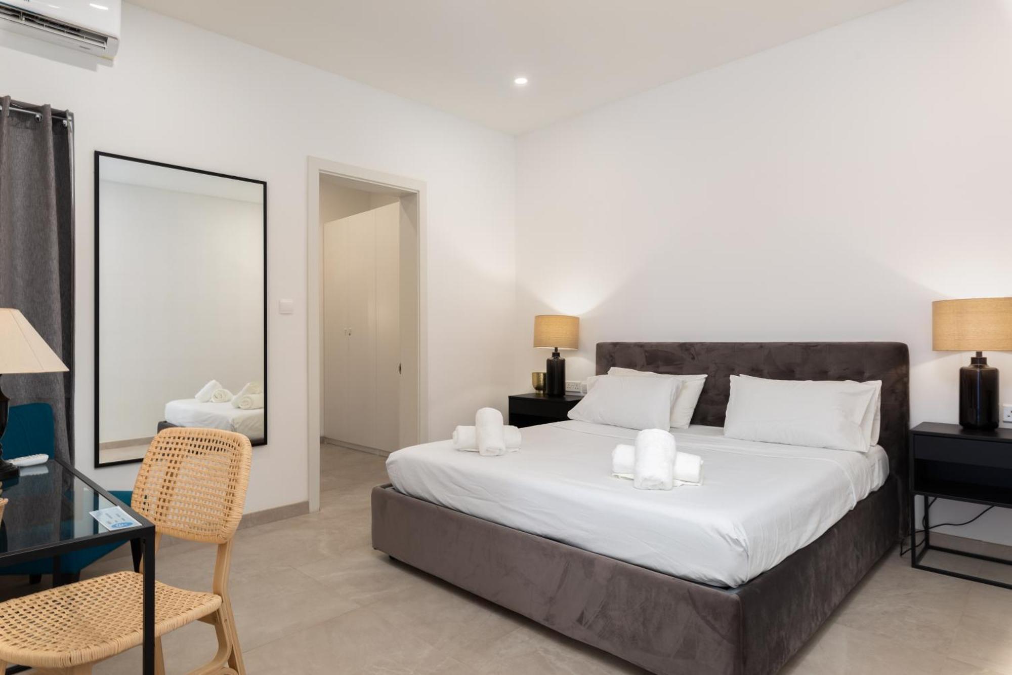 Modern 1Br Spacious Apartment With Terrace - Close To St Thomas Bay Marsaskala Exterior photo