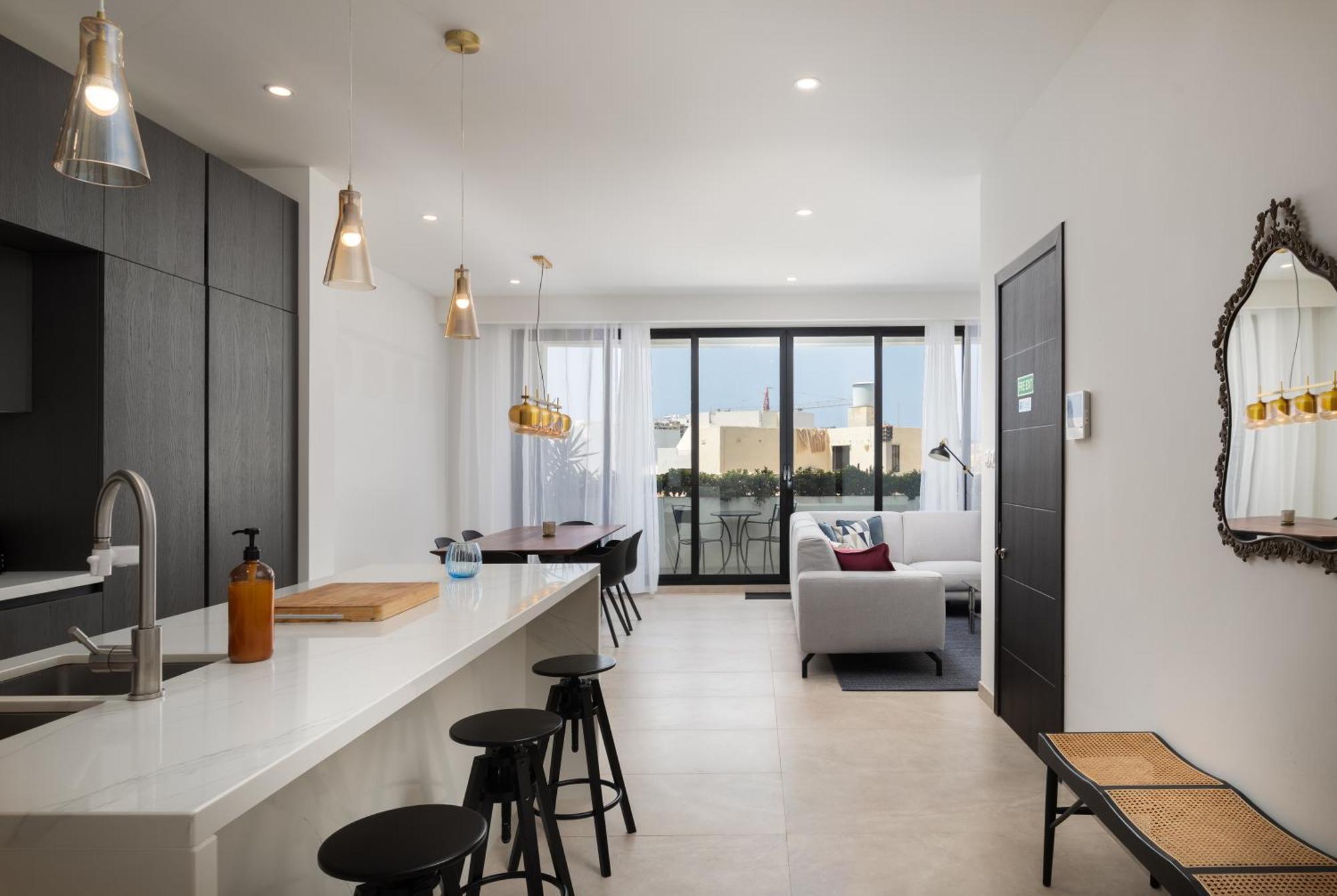 Modern 1Br Spacious Apartment With Terrace - Close To St Thomas Bay Marsaskala Exterior photo