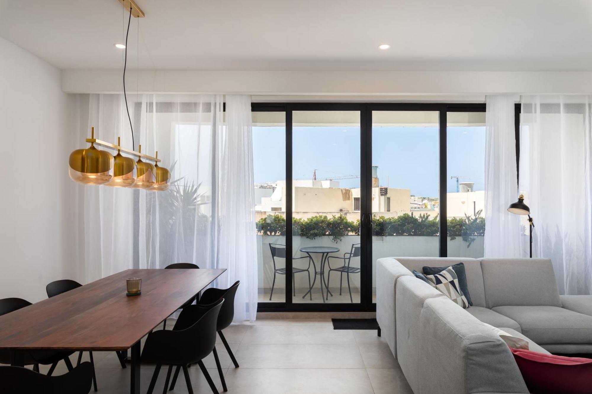 Modern 1Br Spacious Apartment With Terrace - Close To St Thomas Bay Marsaskala Exterior photo