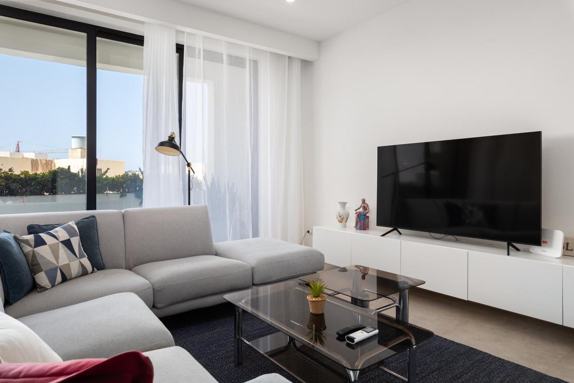 Modern 1Br Spacious Apartment With Terrace - Close To St Thomas Bay Marsaskala Exterior photo